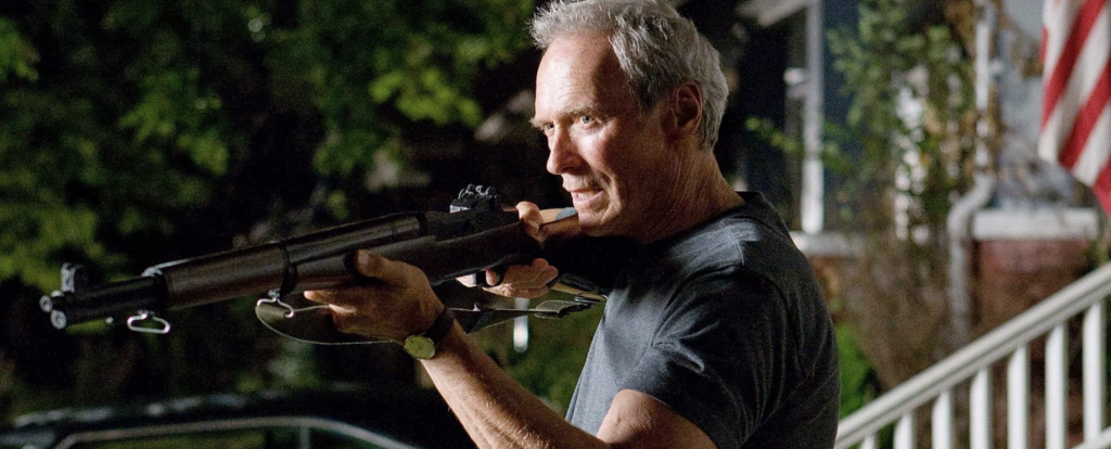 Clint Eastwood firing an M1 Garand in Gran Tornio